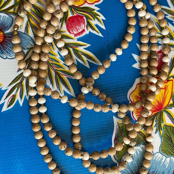 Set of gemstone, petrified wood and tassel statement necklaces - Picture 7 of 7